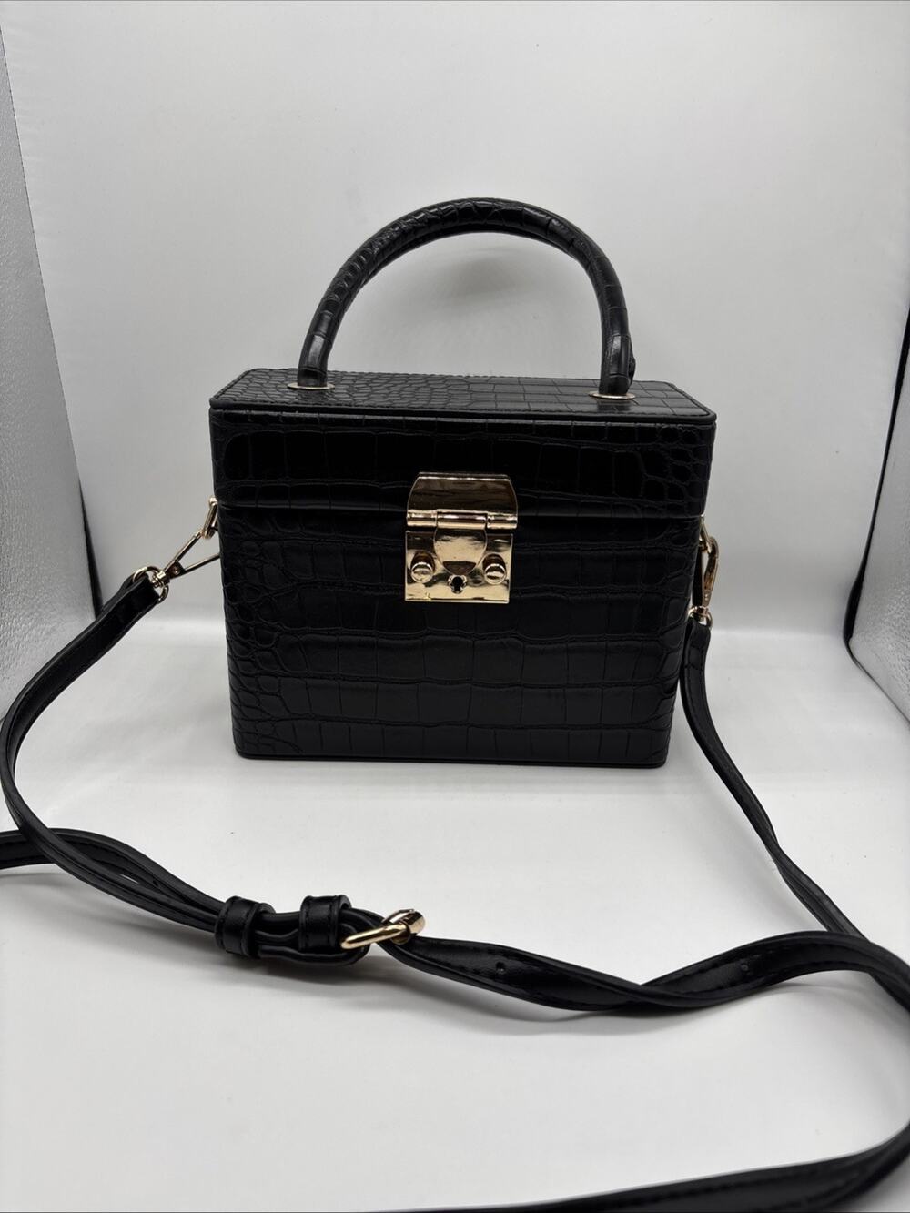 Madison West Black Faux Croc Box Trunk Crossbody Bag Top Handle Gold Clasp 7x5"